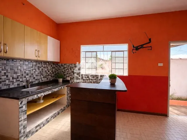 Casa com 125m² 2 quartos e 1 banheiro, à venda, no bairro Poiares em Caraguatatuba