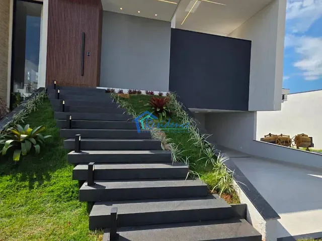 Casa com 300m² 3 quartos e 2 banheiros, à venda, no bairro Loteamento Park Gran Reserve em Indaiatuba