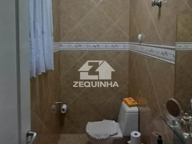 Casa com 354m² 3 quartos e 4 banheiros, à venda, no bairro Umuarama em Osasco