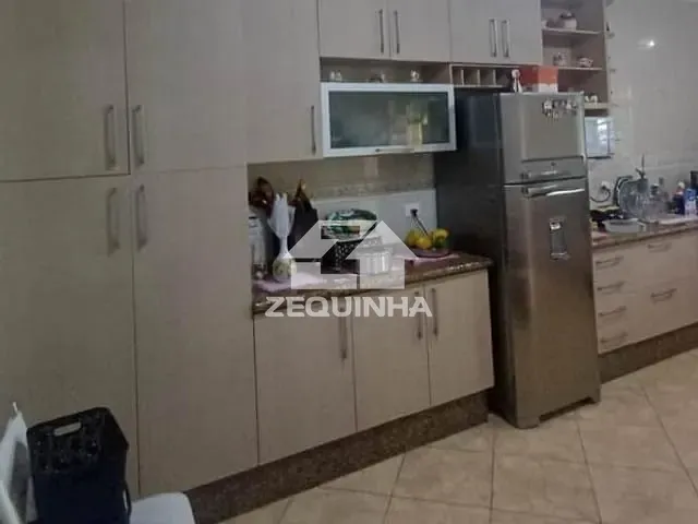 Casa com 354m² 3 quartos e 4 banheiros, à venda, no bairro Umuarama em Osasco