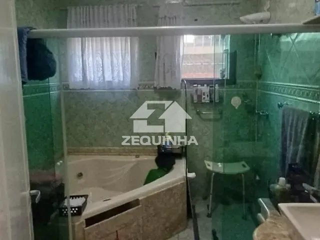 Casa com 354m² 3 quartos e 4 banheiros, à venda, no bairro Umuarama em Osasco