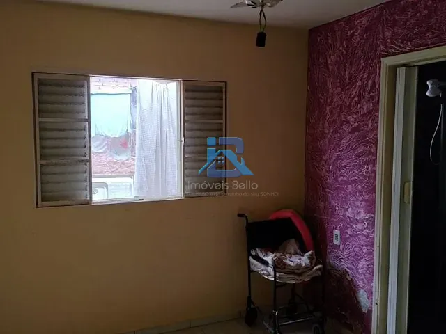 Casa com 250m² 4 quartos e 1 banheiro, à venda, no bairro Jardim México em Itatiba