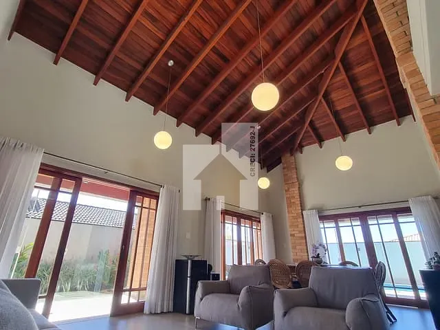 Casa com 510m² 4 quartos e 6 banheiros, à venda, no bairro Portal do Paraíso II em Jundiaí