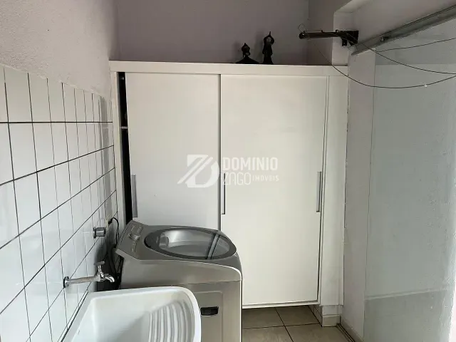 Casa 2 quartos e 2 banheiros, à venda, no bairro Fabrício em Uberaba