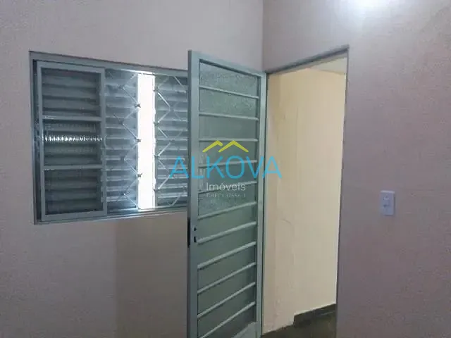 Casa com 300m² 5 quartos e 5 banheiros, à venda, no bairro Jardim São Judas Tadeu em São José dos Campos