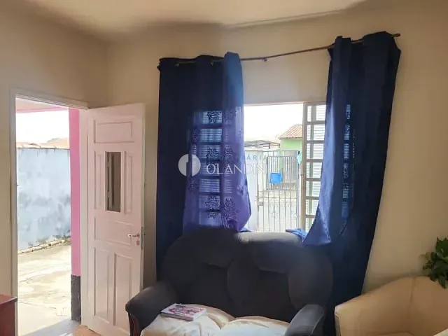 Casa 3 quartos e 2 banheiros, à venda, no bairro Parque Residencial Itamaraty em Artur Nogueira