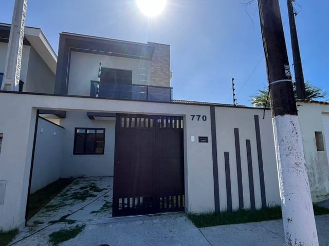 Casa 2 quartos e 3 banheiros, à venda, no bairro Centro em Bertioga