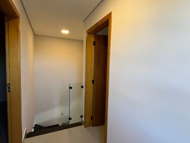 Casa 2 quartos e 3 banheiros, à venda, no bairro Centro em Bertioga