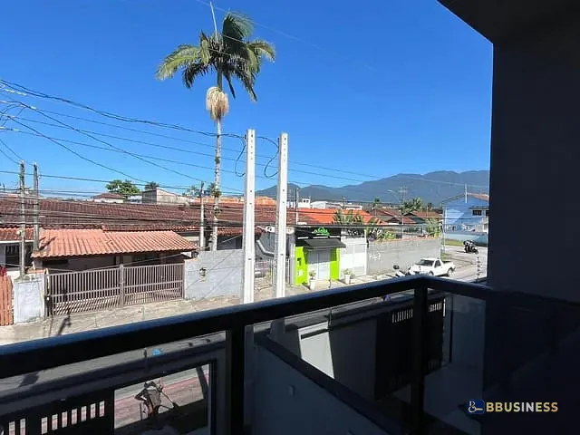 Casa 2 quartos e 3 banheiros, à venda, no bairro Centro em Bertioga