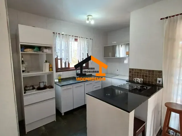 Casa com 506m² 2 quartos e 3 banheiros, para alugar, no bairro Loteamento Jardim das Paineiras em Itatiba