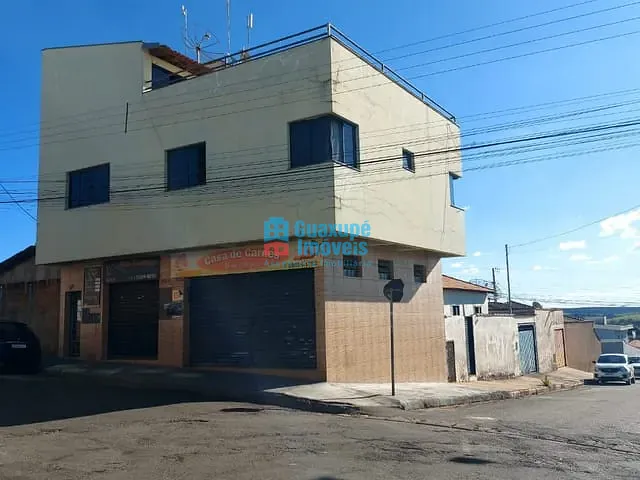 Casa com 297m² 3 quartos e 2 banheiros, à venda, no bairro Parque dos Municípios I em Guaxupé