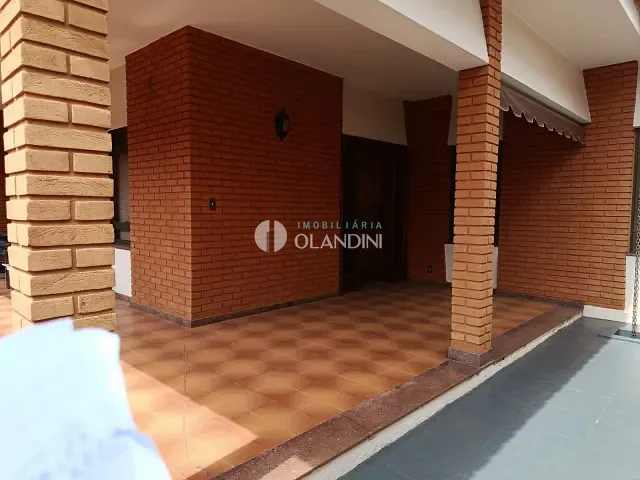 Casa para alugar, no bairro Centro em Artur Nogueira
