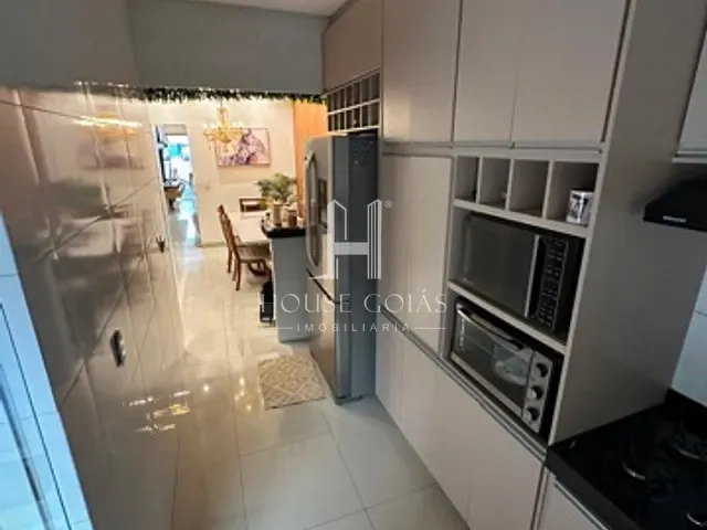 Casa com 180m² 3 quartos e 2 banheiros, à venda, no bairro Moinho dos Ventos em Goiânia