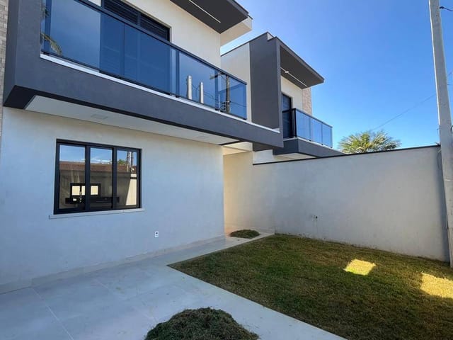 Casa 2 quartos e 3 banheiros, à venda, no bairro Centro em Bertioga