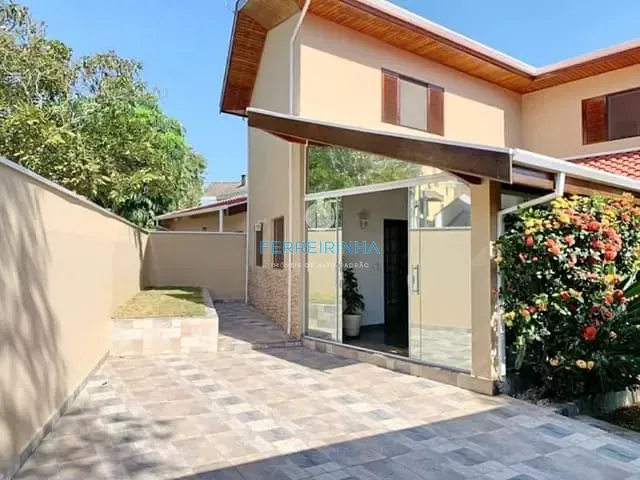 Casa com 392m² 3 quartos e 4 banheiros, à venda ou para alugar, no bairro Urbanova em São José dos Campos