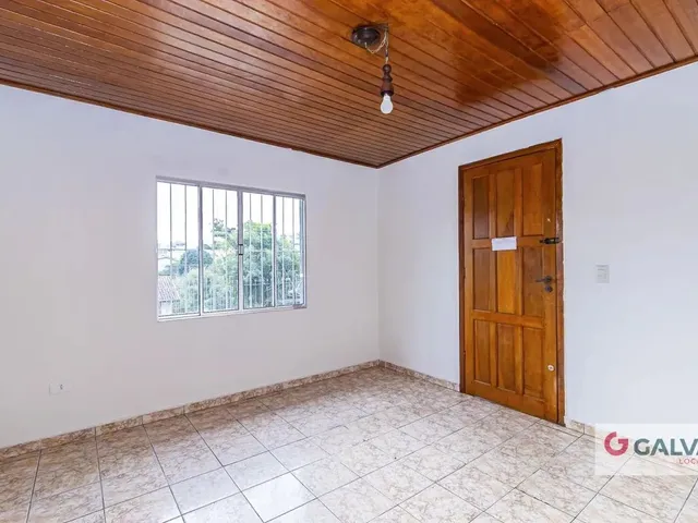 Casa 5 quartos e 2 banheiros, para alugar, no bairro Uberaba em Curitiba