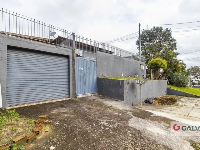 Casa 5 quartos e 2 banheiros, para alugar, no bairro Uberaba em Curitiba