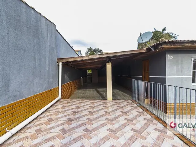 Casa 5 quartos e 2 banheiros, para alugar, no bairro Uberaba em Curitiba
