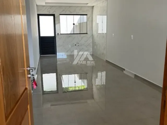 Casa 2 quartos e 1 banheiro, à venda, no bairro Oficinas em Ponta Grossa