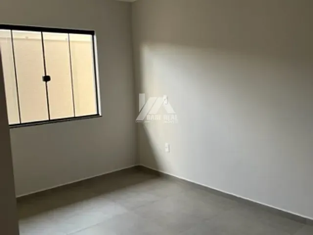 Casa 2 quartos e 1 banheiro, à venda, no bairro Oficinas em Ponta Grossa