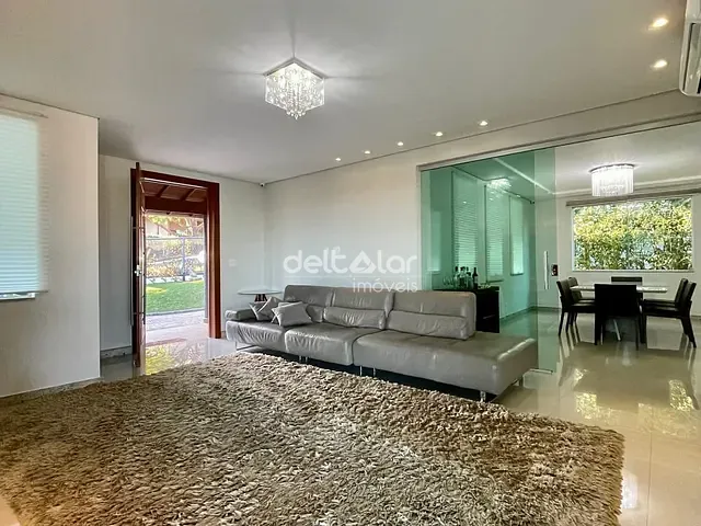 Casa com 1300m² 6 quartos e 2 banheiros, à venda, no bairro Condados de Bougainville em Lagoa Santa