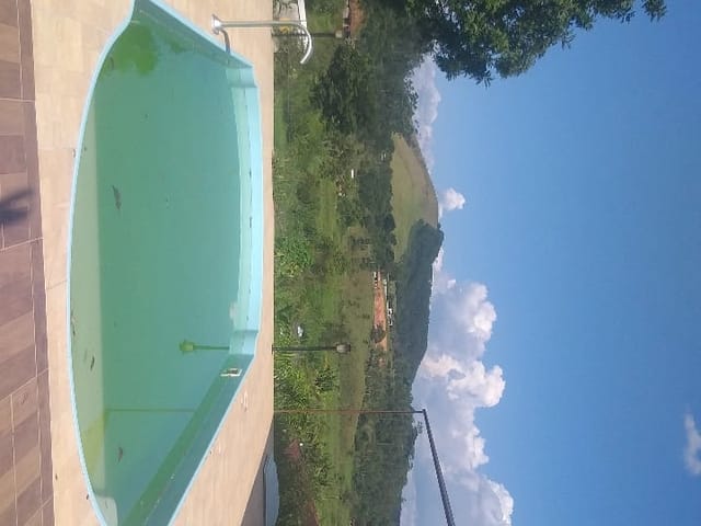 Casa com 8000m² 4 quartos e 1 banheiro, à venda, no bairro Ribeirão Grande em Pindamonhangaba