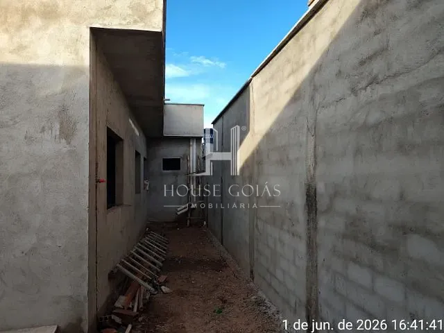 Casa com 20250m² 3 quartos e 2 banheiros, à venda, no bairro Jardim Buriti Sereno em Aparecida de Goiânia