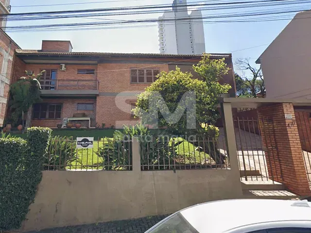 Casa com 356m² 5 quartos e 3 banheiros, à venda, no bairro Centro em Chapecó