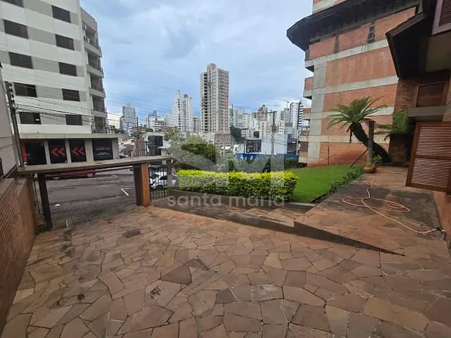 Casa com 356m² 5 quartos e 3 banheiros, à venda, no bairro Centro em Chapecó