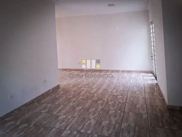 Casa com 270m² 3 quartos e 2 banheiros, à venda, no bairro Vila Santana em Sumaré