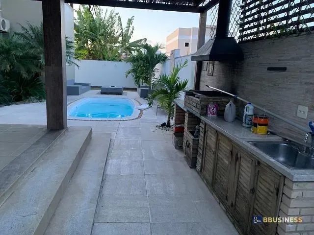 Casa 3 quartos e 3 banheiros, à venda, no bairro Parque Pecuária em Campos dos Goytacazes
