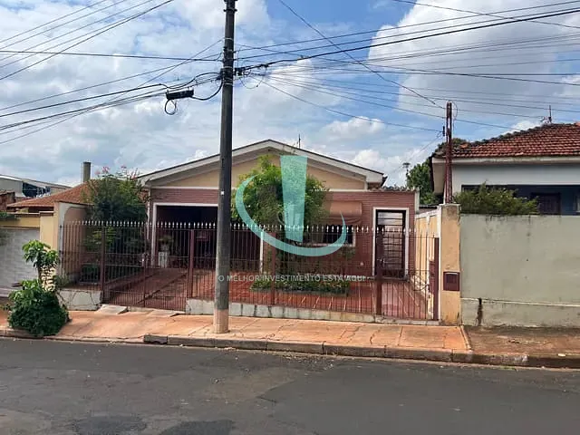 Casa com 390m² 3 quartos e 1 banheiro, à venda, no bairro VILA MELHADO em ARARAQUARA