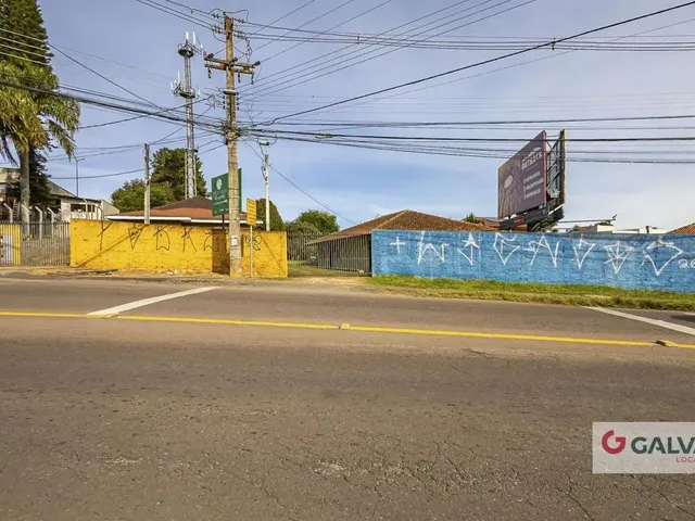 Casa 3 quartos e 1 banheiro, para alugar, no bairro Campo Comprido em Curitiba
