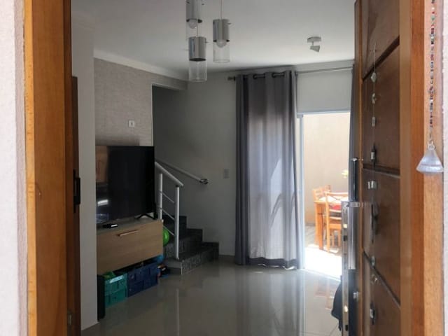 Casa com 94m² 2 quartos e 3 banheiros, à venda, no bairro Jardim Pioneira em Cotia