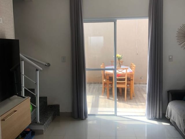 Casa com 94m² 2 quartos e 3 banheiros, à venda, no bairro Jardim Pioneira em Cotia
