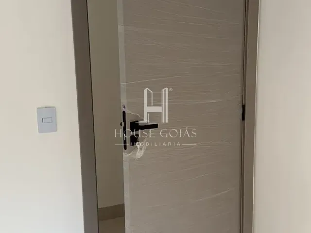 Casa com 150m² 3 quartos e 2 banheiros, à venda, no bairro Jardim Veneza em Aparecida de Goiânia