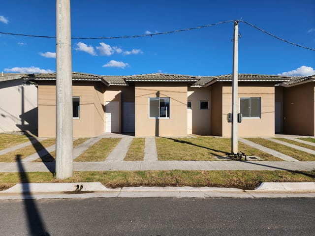 Casa com 47m² 2 quartos e 1 banheiro, para alugar, no bairro Três Vendas em Pelotas