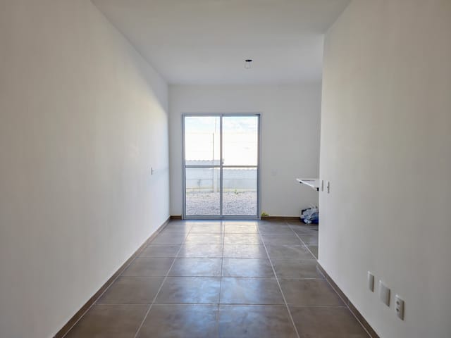 Casa com 47m² 2 quartos e 1 banheiro, para alugar, no bairro Três Vendas em Pelotas