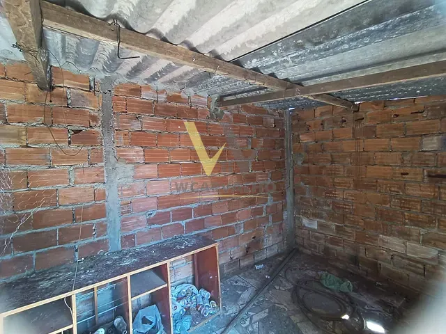 Casa com 175m² 2 quartos e 1 banheiro, à venda, no bairro Parque Calixtópolis em Anápolis