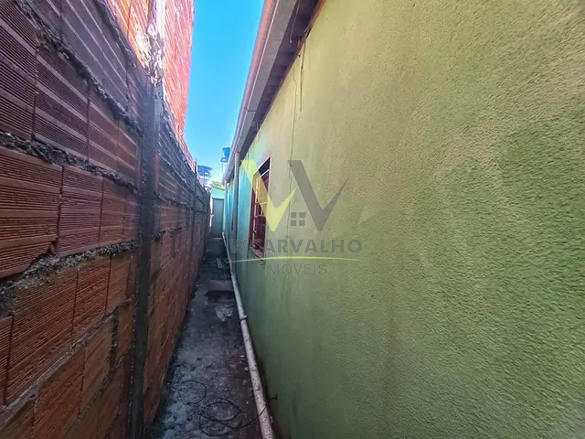 Casa com 175m² 2 quartos e 1 banheiro, à venda, no bairro Parque Calixtópolis em Anápolis