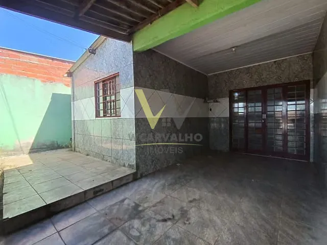 Casa com 175m² 2 quartos e 1 banheiro, à venda, no bairro Parque Calixtópolis em Anápolis
