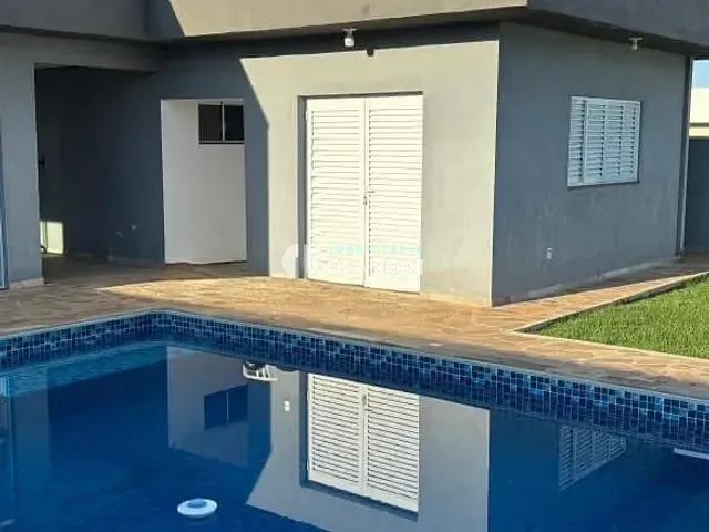 Casa 2 quartos e 1 banheiro, à venda, no bairro Residencial Jacarandá em Engenheiro Coelho