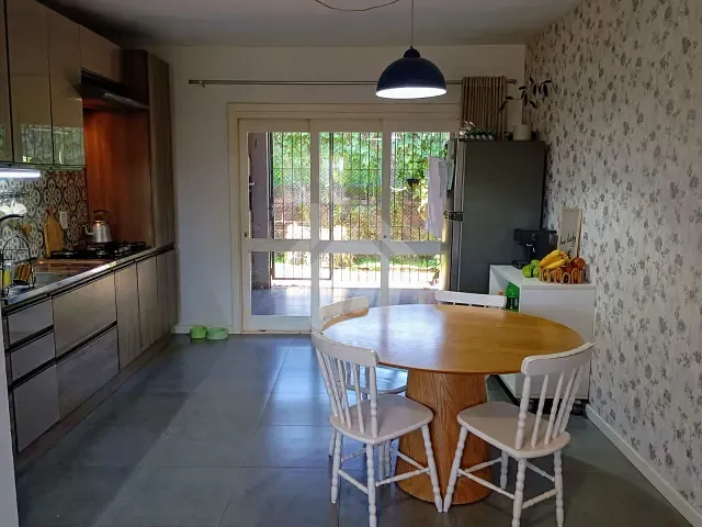 Casa 2 quartos e 1 banheiro, à venda, no bairro Pinheiros em Estrela