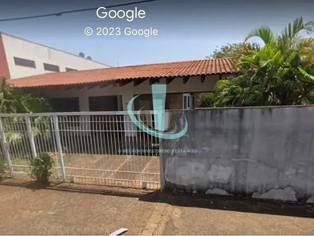 Casa com 715m² 4 quartos e 2 banheiros, à venda, no bairro VILA HARMONIA em ARARAQUARA