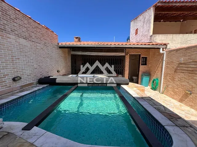 Casa com 180m² 2 quartos e 2 banheiros, à venda, no bairro Praia das Palmeiras em Caraguatatuba