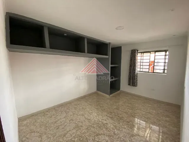 Casa com 140m² 1 quarto e 1 banheiro, para alugar, no bairro Jardim Estrela em Mauá