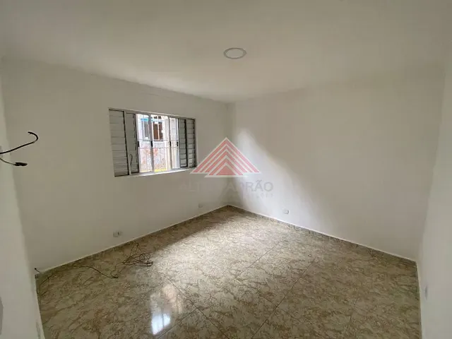 Casa com 140m² 1 quarto e 1 banheiro, para alugar, no bairro Jardim Estrela em Mauá