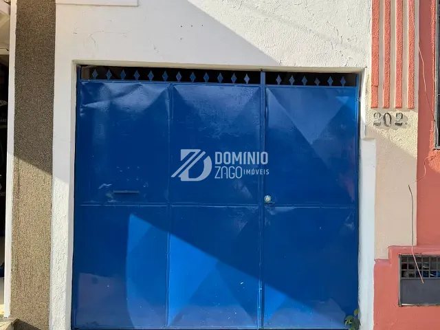 Casa com 448m² 2 quartos e 2 banheiros, para alugar, no bairro Fabrício em Uberaba