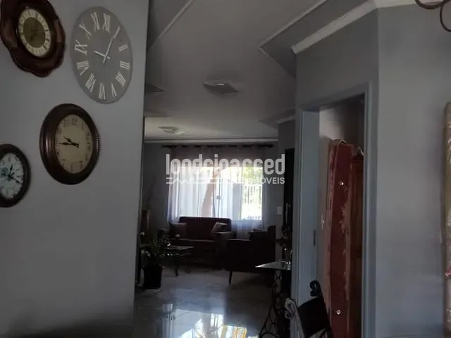 Casa com 367m² 4 quartos e 3 banheiros, à venda, no bairro Antares em Londrina