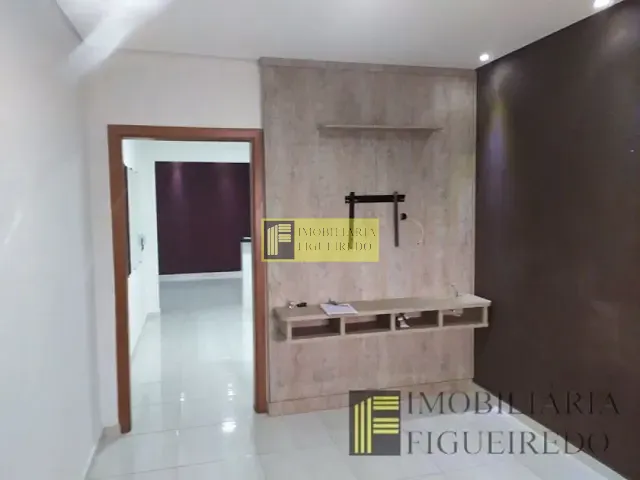 Casa com 110m² 2 quartos e 2 banheiros, para alugar, no bairro Vila Ipiranga em São José do Rio Preto